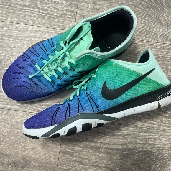 Ombré Nike - Picture 1 of 4